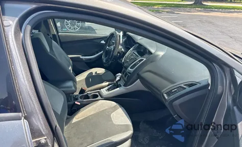 2012 Ford Focus Se z USA, uszkodzony, nr VIN 1FAHP3F28CL422096